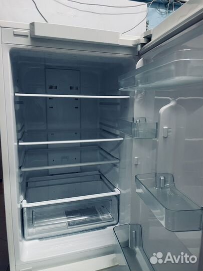 Холодильник Samsung No Frost