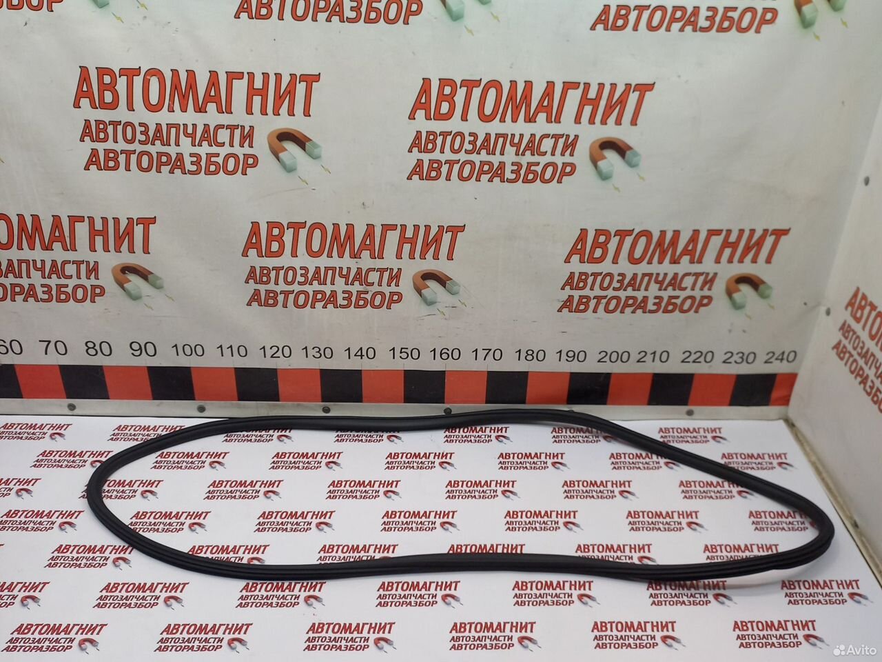 Уплотнитель двери передней левой Джили Монжаро