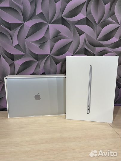 Новый Apple MacBook Air 13