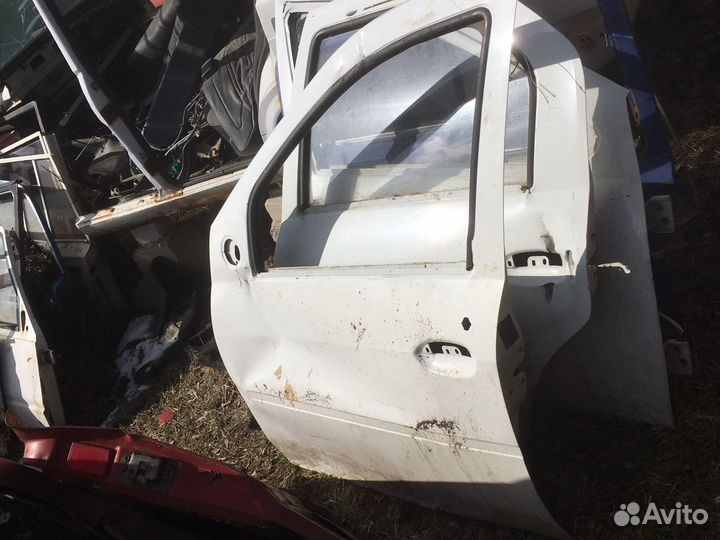 Запчасти для Рено Логан