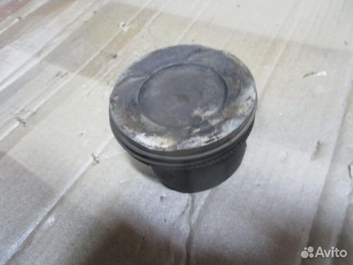 Поршень бензин w117 CLA-class 270.910 2013