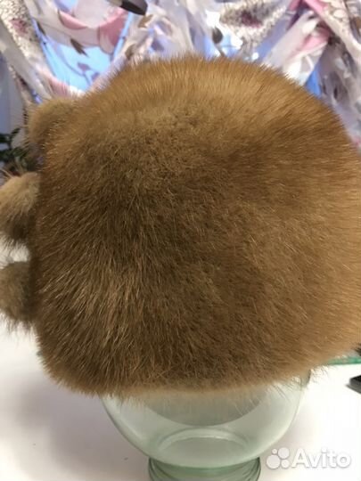 Шапка норковая бежевая