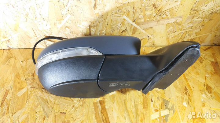 Зеркало правое VW jetta IV 11-18