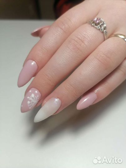 Мастер маникюра