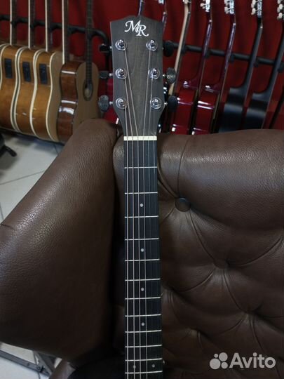 Акустическая гитара Martin Romas