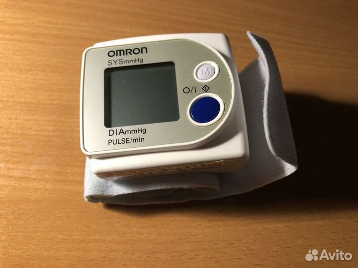 Тонометр на запястье omron rx-3 (hem-640-e)