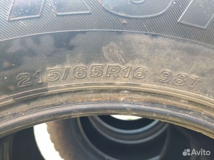 Bridgestone Ice Cruiser 5000 215/65 R16