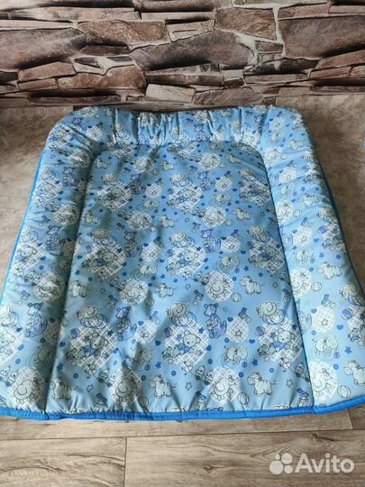 Пеленальный коврик на комод