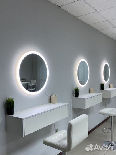 Аренда рабочего места лешмейкера, кушетка