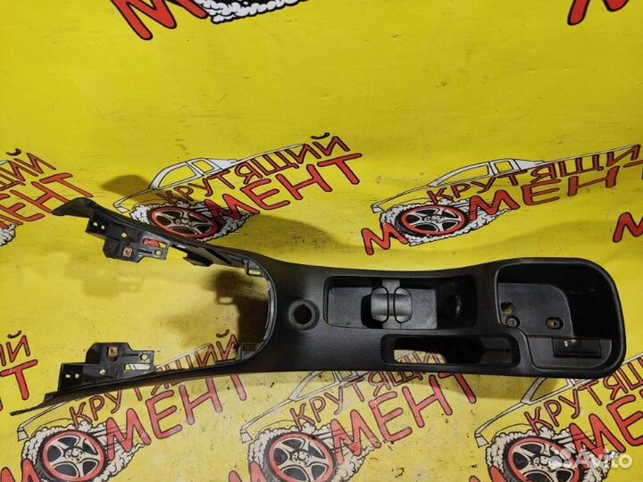 Консоль центральная Chevrolet Cruze седан 1.6 2012