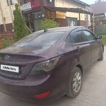 Hyundai Solaris 1.4 MT, 2011, 298 000 км, с пробегом, цена 650 000 руб.