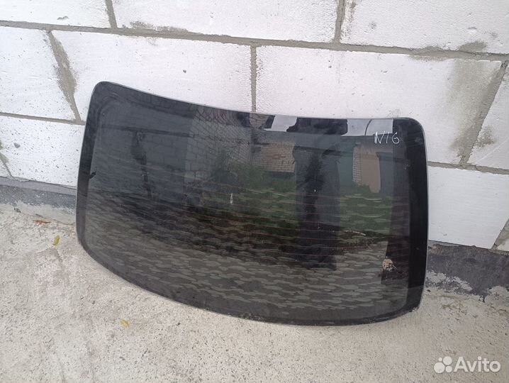 Заднее стекло Nissan Almera N16