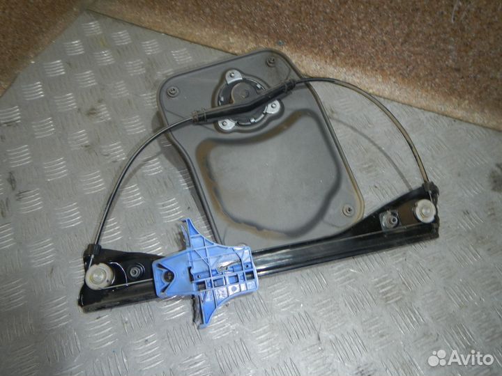 Стеклоподъемник механ.задний правый, Skoda (Шкода)