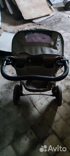 Детская прогулочная коляска