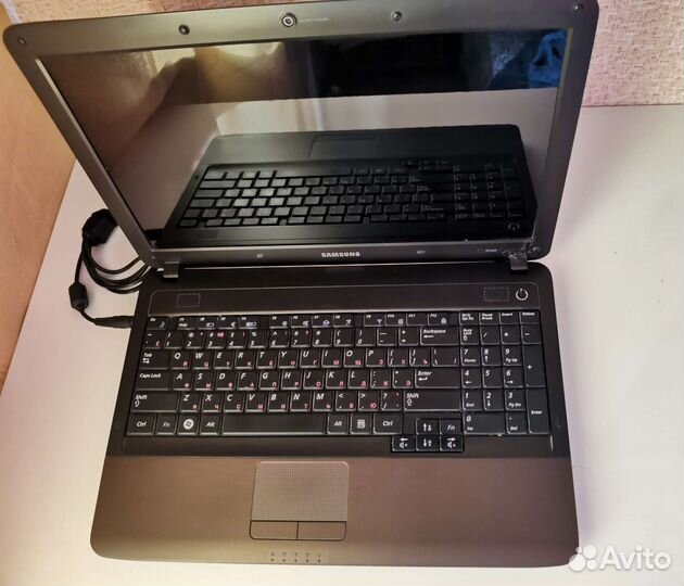 Ноутбук Samsung R540
