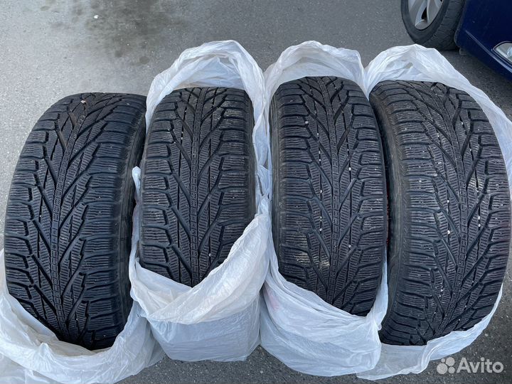 Nokian Tyres Hakkapeliitta R2 235/60 R18