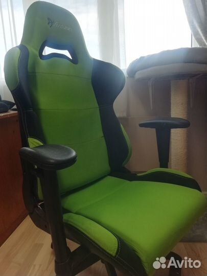 Игровое компьютерное кресло Arozzi Torretta