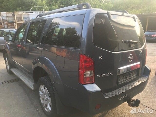 Разбор на запчасти Nissan Pathfinder