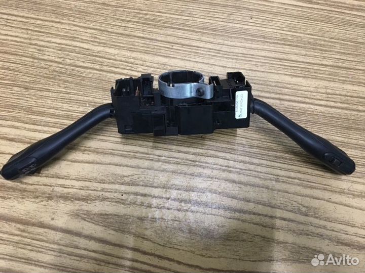 Переключатель подрулевой Audi A6 C5 2000-2005г