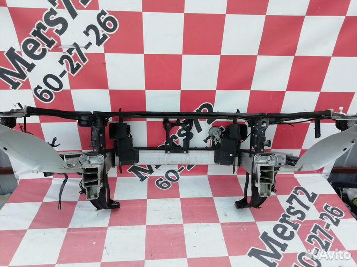 Рамка радиаторов телевизор Мерседес W211