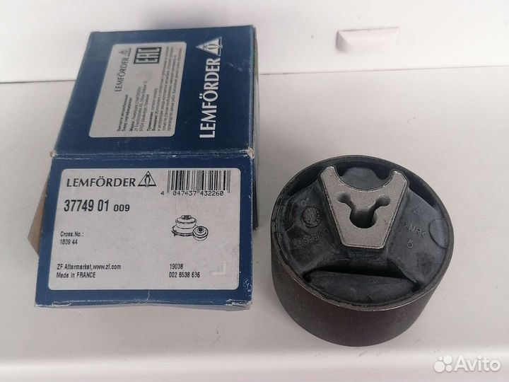 Сайленблок задней опоры двигателя Lemforder3774901