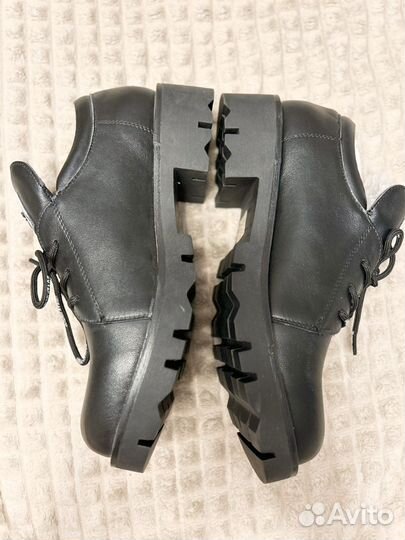 Ботинкиновые женские натуральная кожа 40р