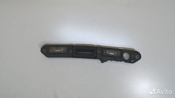 Подсветка номера Volkswagen Touran, 2006