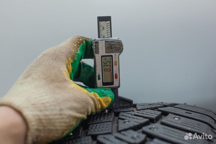 Continental IceContact 2 SUV 255/55 R18 T