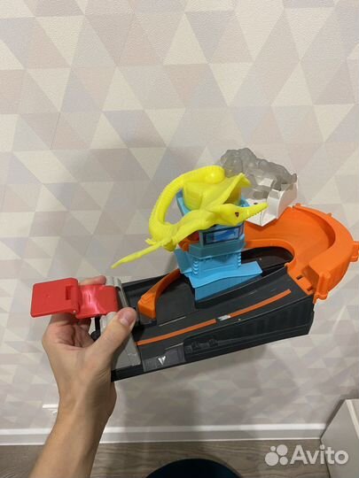 Игровой набор hot wheels сити атака птеродактиля