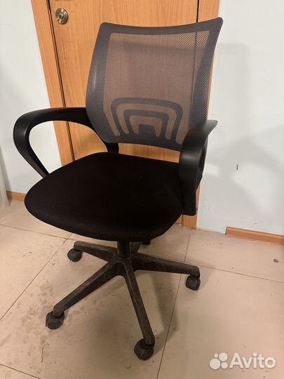 Компьютерное офисное кресло бу