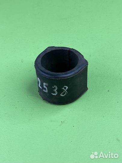 Втулка стабилизатора 45x58/63x46 (р) центр \Omn MB