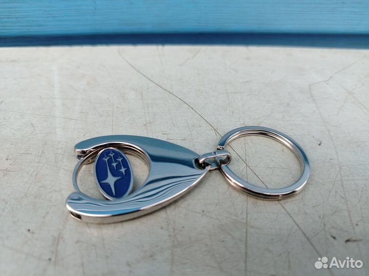 Брелок А/М С логотипом subaru В коробке
