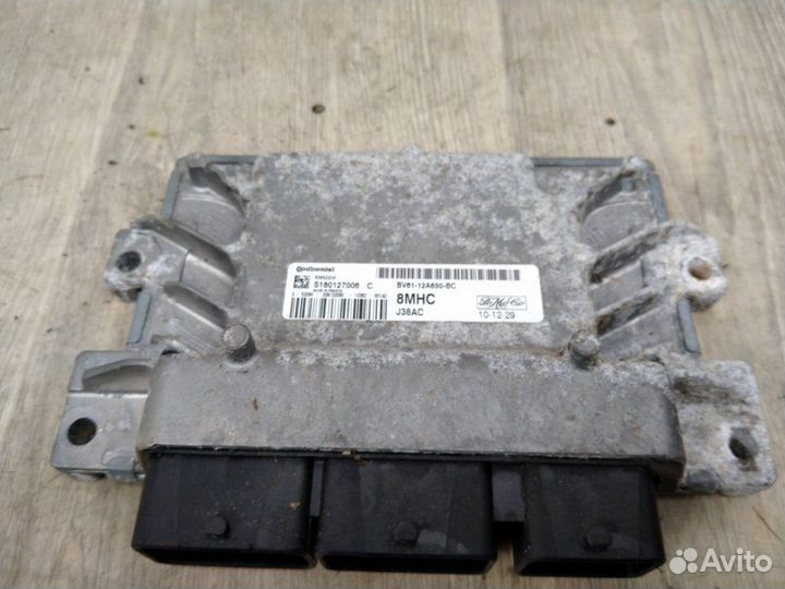 Блок управления двс Ford Focus 3 pnda 2013Г