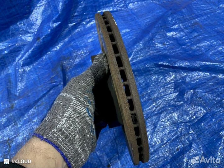 Тормозной диск на honda FIT GK5, GK6, GK4, GK3, GP