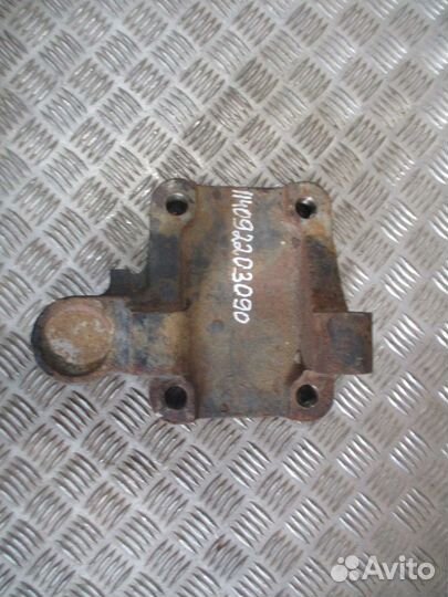 Кронштейн поперечной балки заднего моста KAMAZ 549