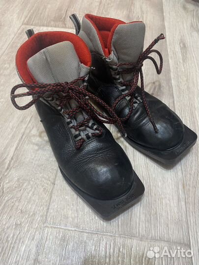 Лыжные ботинки Мотор 39 размер + крепления