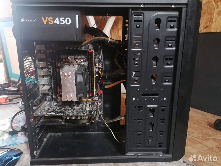 Бюджетный игровой компьютер с монитором