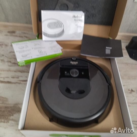 Робот пылесос irobot roomba i7