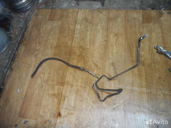 Трубка системы охлаждения АКПП Volvo S80 1998-2006