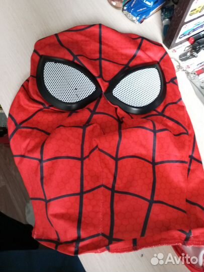 Маска человека паука