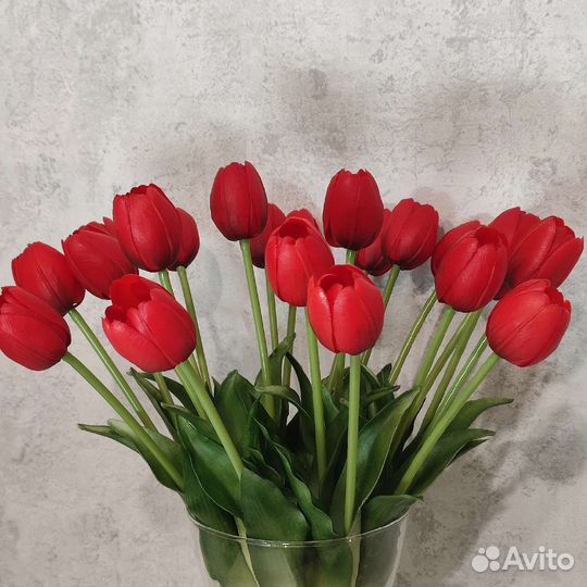 Букет искусственных цветов. Цветочная композиция