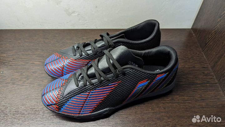 Сороконожки Adidas Predator