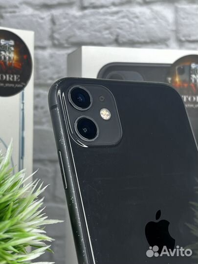 iPhone 11, 64 ГБ