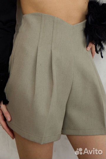 Шорты женские