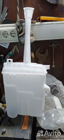 Бачек омывателя лобового стекла Ниссан Террано