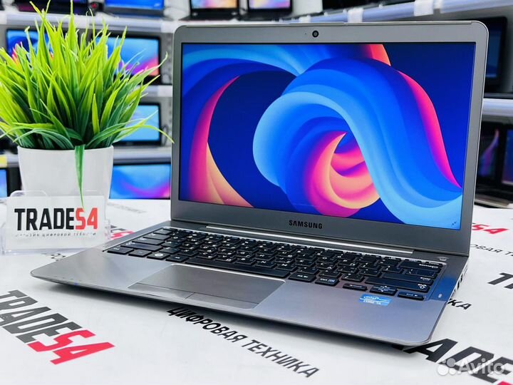 Ультрабук Samsung 13.3