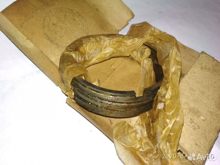 Комплект поршневых для двигателя М-62