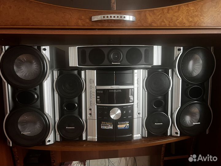 Музыкальный центр