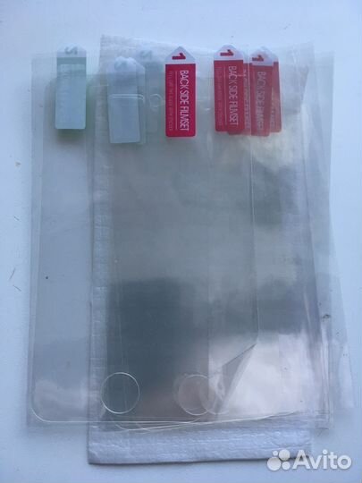 Плёнки и пластиковый чехол для iPhone 4/4s