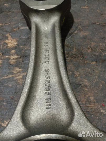 Шатун Volvo Vnl cummins ISX450 2003